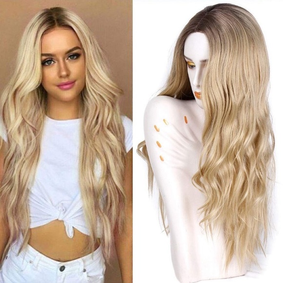 ??‍♀️ASH BLONDE 28” BODY WAVE OMBRÉ WIG *NWT*
